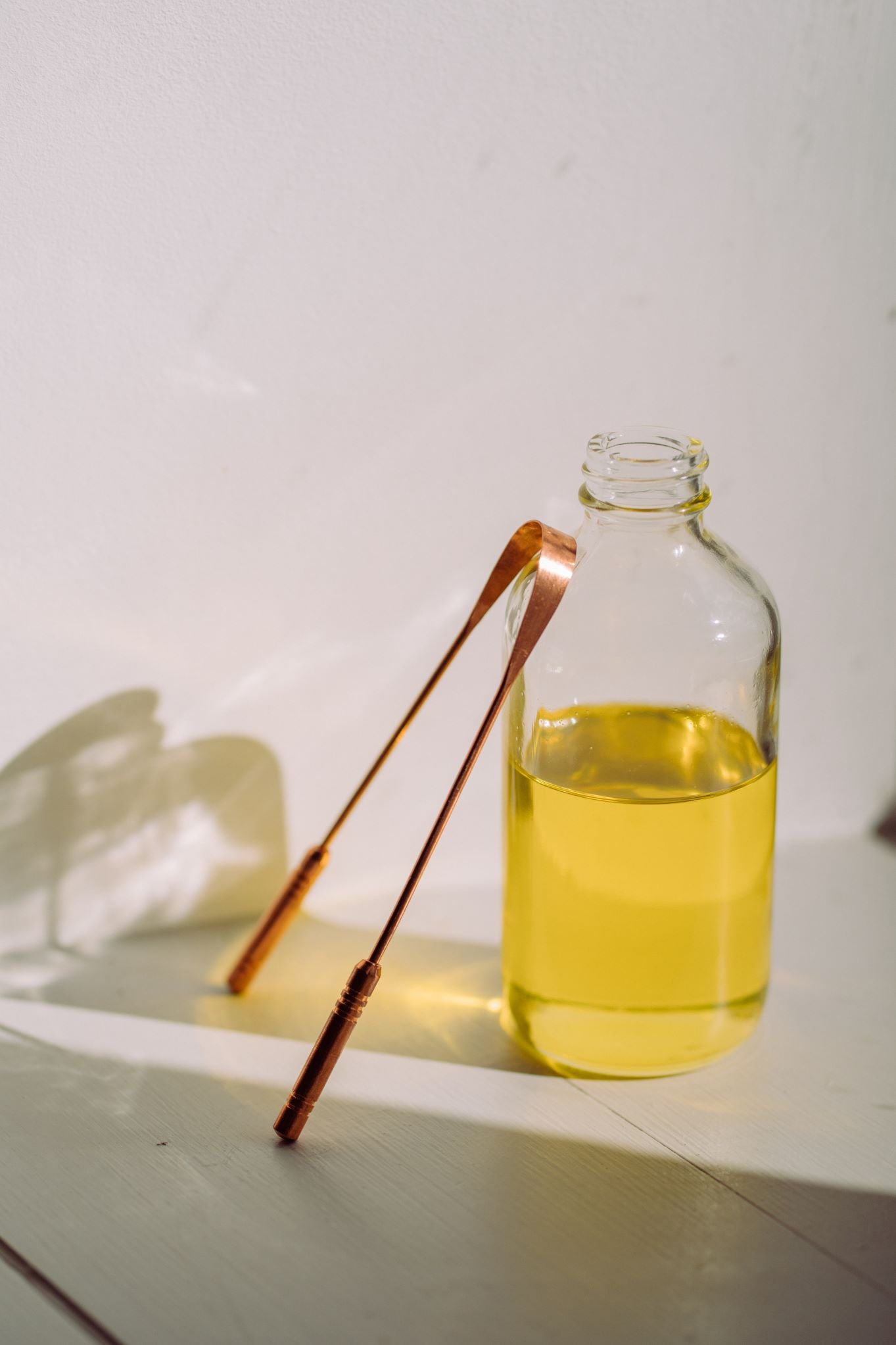 Experience the ancient Ayurvedic practice of tongue scraping with our Copper Tongue Cleaner. Effective at removing food debris and bacteria, this traditional tool offers a natural solution for fresher breath and improved oral hygiene. Available at Vayu Living.